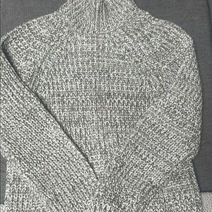 Madwell woman’s  Gray Sweater